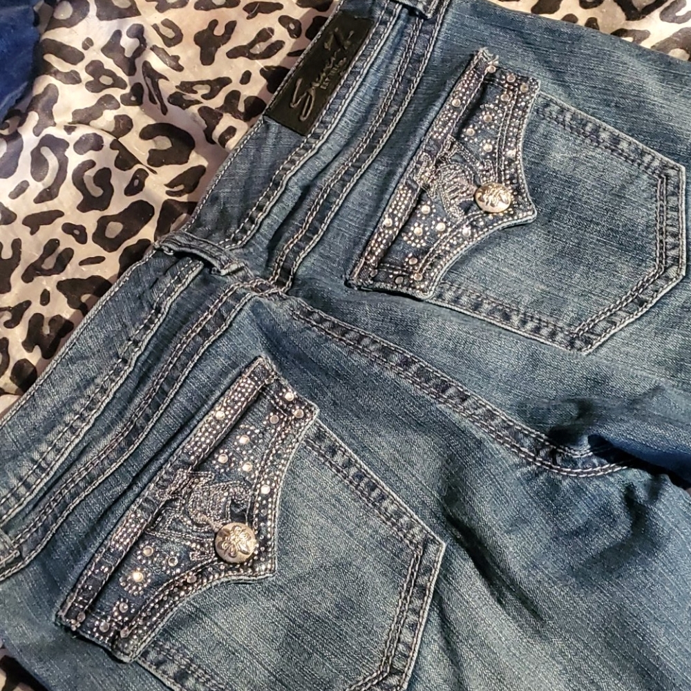 Seven Jeans